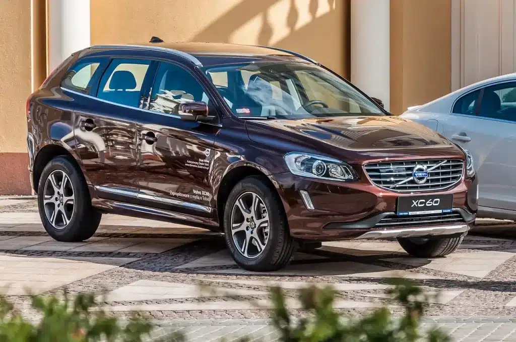 Moderner Volvo SUV ab Baujahr 2012 mit technischem Motorproblem