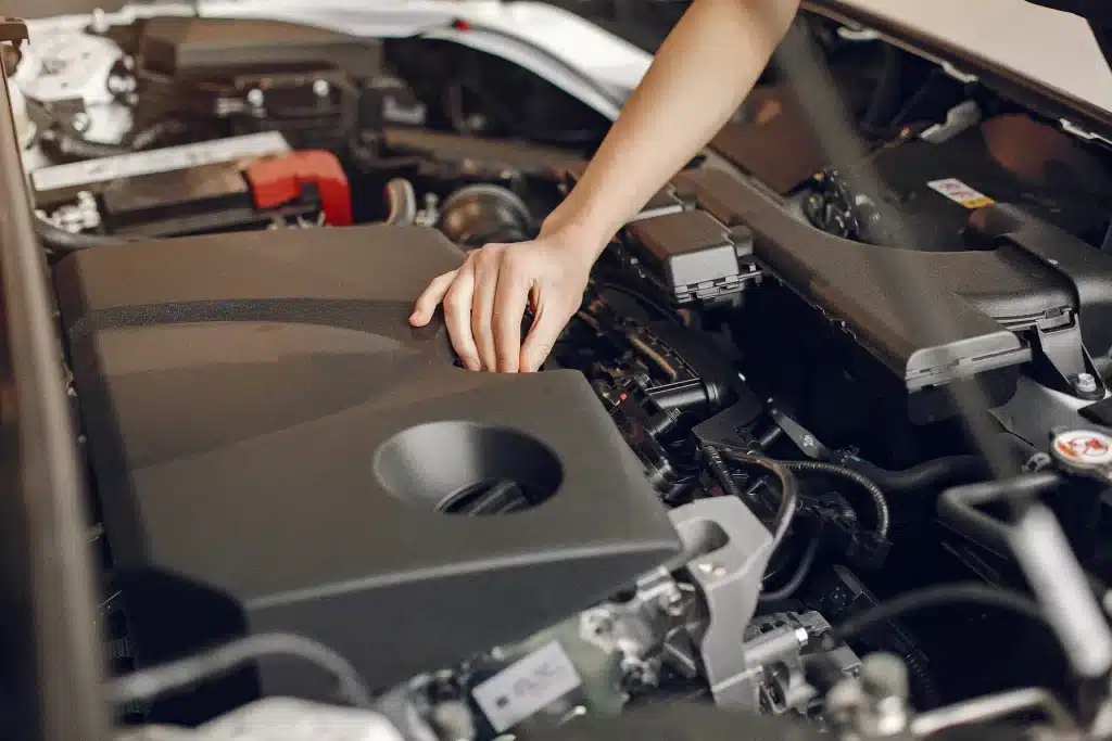 Auto mit Motorschaden – Reparatur oder Verkauf bei defektem Motor